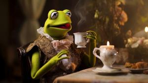 Kermit the frog drinking tea