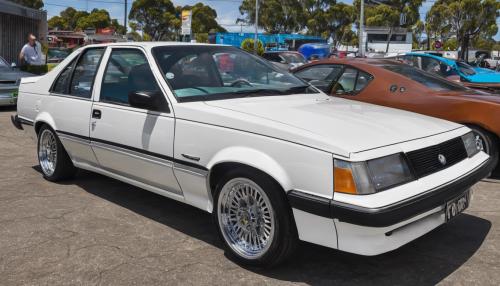 White commodore